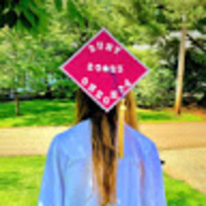 Meet your Posher, Lara